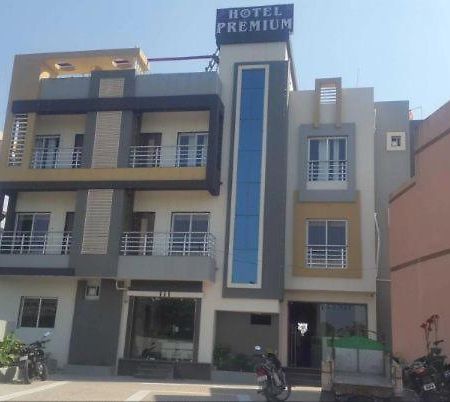 Premium Hotel Near Nagoa Beach Diu Exterior foto